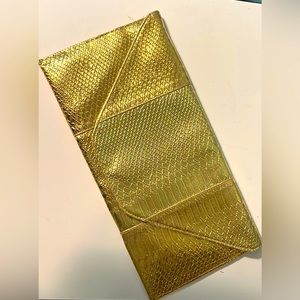 Exquisite Golden Clutch Purse